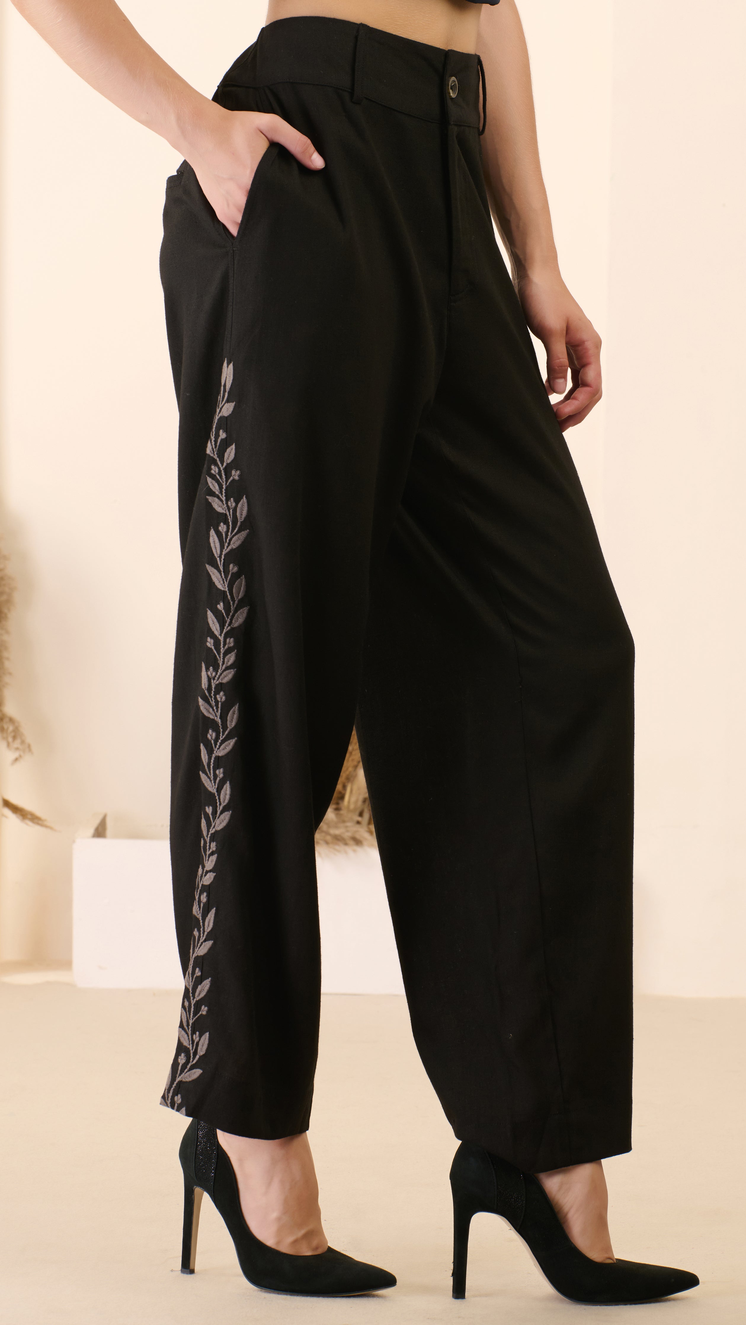 VALLA PANTS